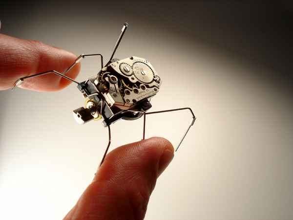 ELECTRIC POWERED ROBOTIC INSECT BY ARTIST CHRISTOPHER CONTE